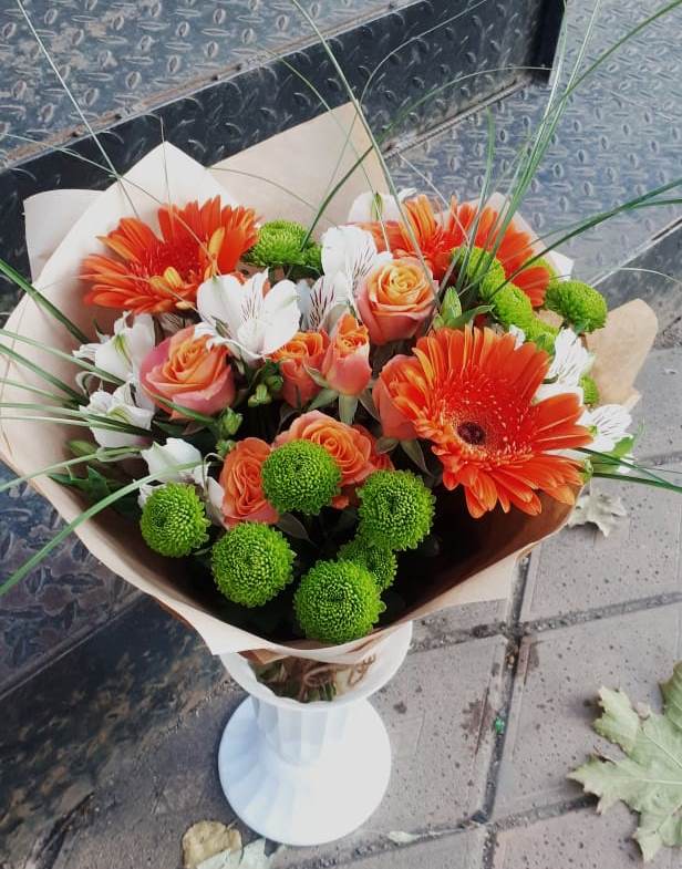 Букет цветов из: Герберы, Хризантемы, Альстромерии и Розы в Ясном