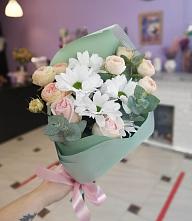 Букет цветов из:  Хризантемы и Розы в Ясном