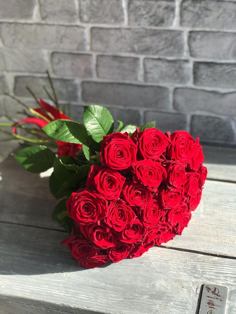 Букет Красные розы Фридом в Ясном