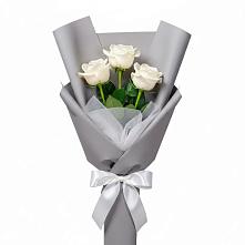 Букет 3 белые розы в Ясном