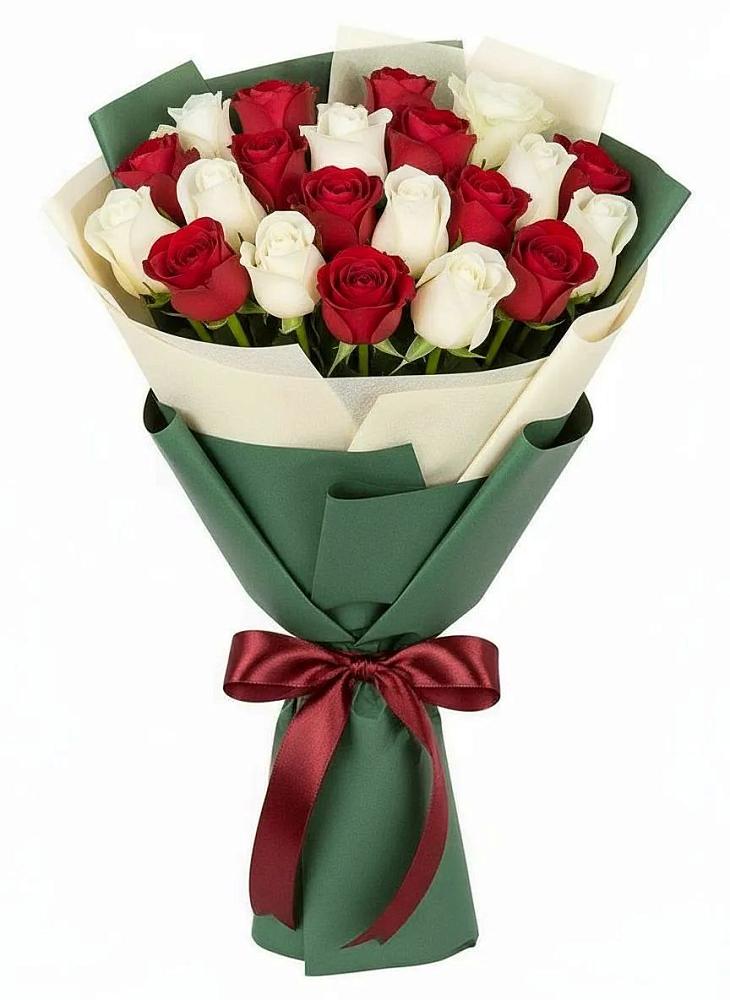 Букет Микс из красных и белых роз в Ясном