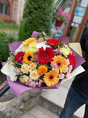 Букет цветов из: Герберы, Ромашки, Хризантемы, Розы и Подсолнухи в Ясном