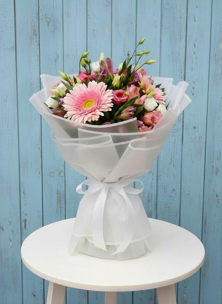 Букет цветов из: Герберы, Альстромерии и Лизиантусы в Ясном