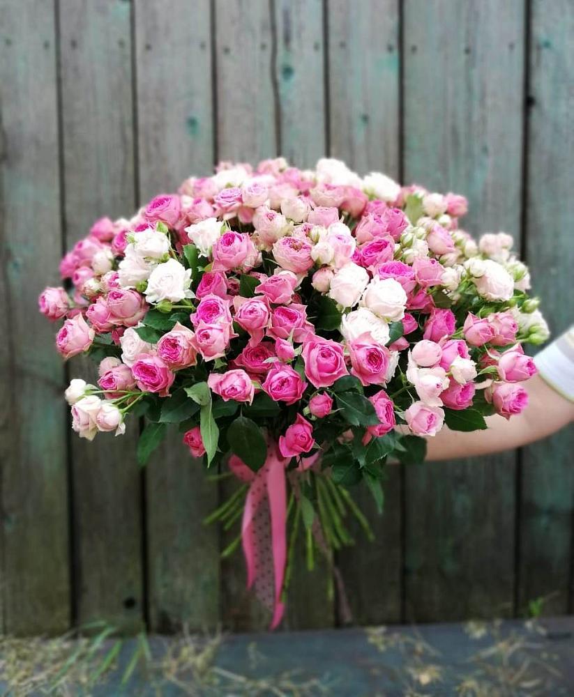 Букет Розовые кустовые розы Натали и Лав Лидия в Ясном