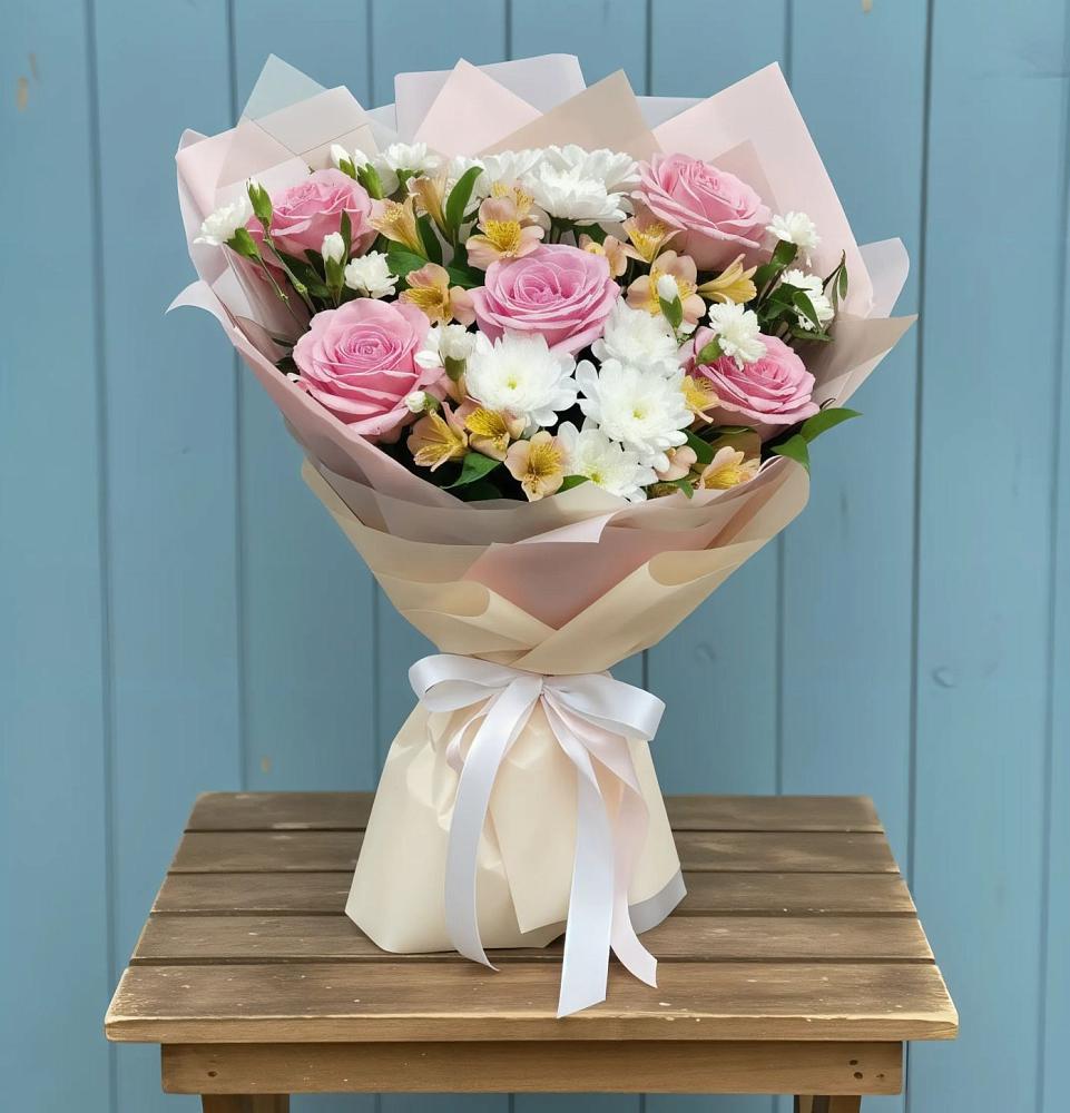 Букет цветов из: Гвоздики, Орхидеи и Розы в Ясном