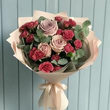 Букет цветов из:  Гвоздики и Розы в Ясном