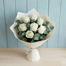 Букет Белые розы в Эвкалипте в Ясном