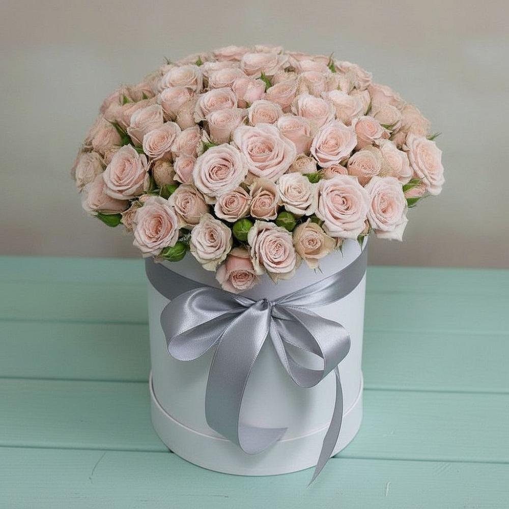 Цветочная композиция из Розы в шляпной коробке в Ясном