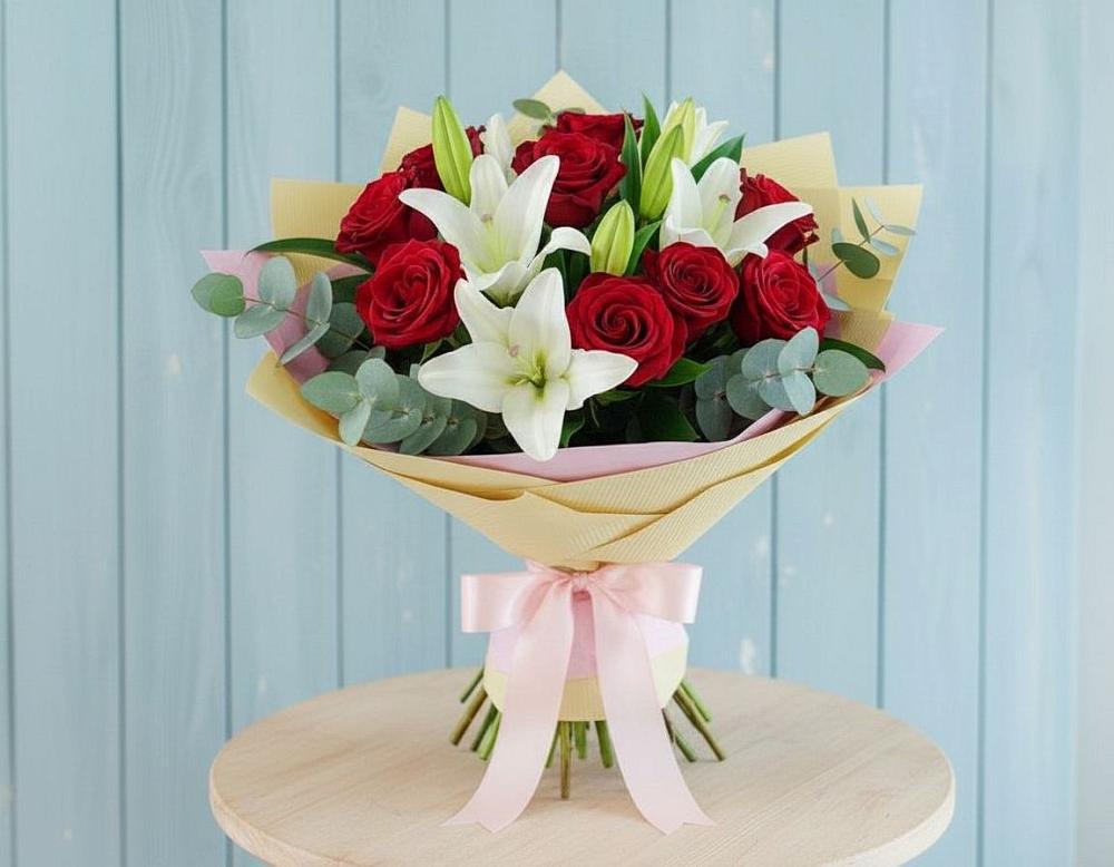 Букет цветов из: Лилии и Розы в Ясном